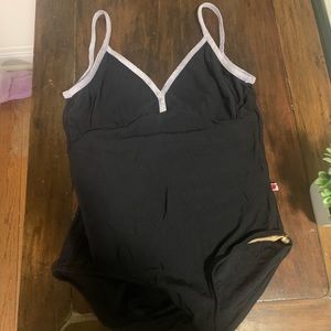 Daria yumiko leotard black with lavender velvet trim
